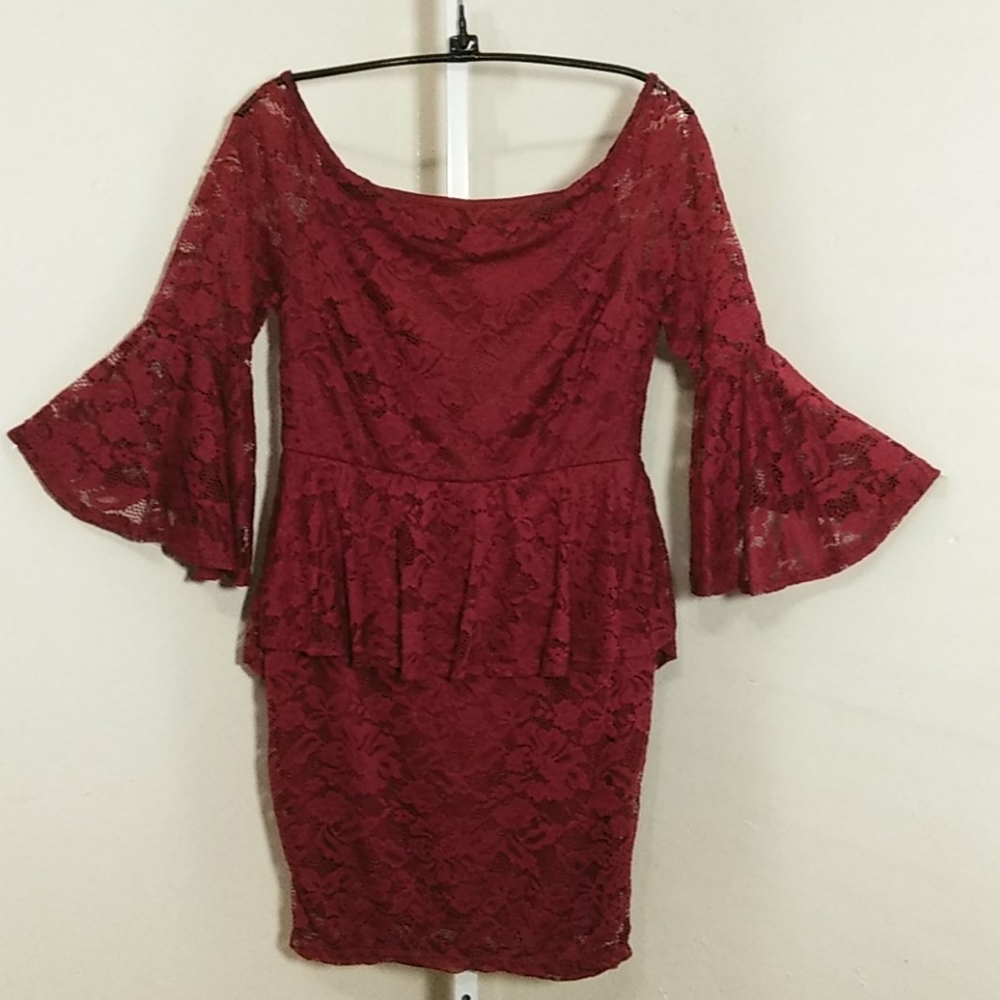 Fashion to figure lace dress  NWOT